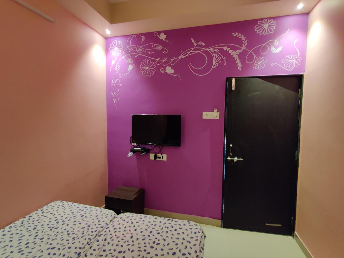 Bandekar Home Stay Malvan Exterior photo